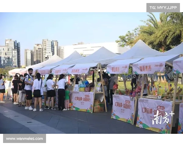 深圳小球迷高举无畏金兰手绘海报与队员暖心互动感动全场